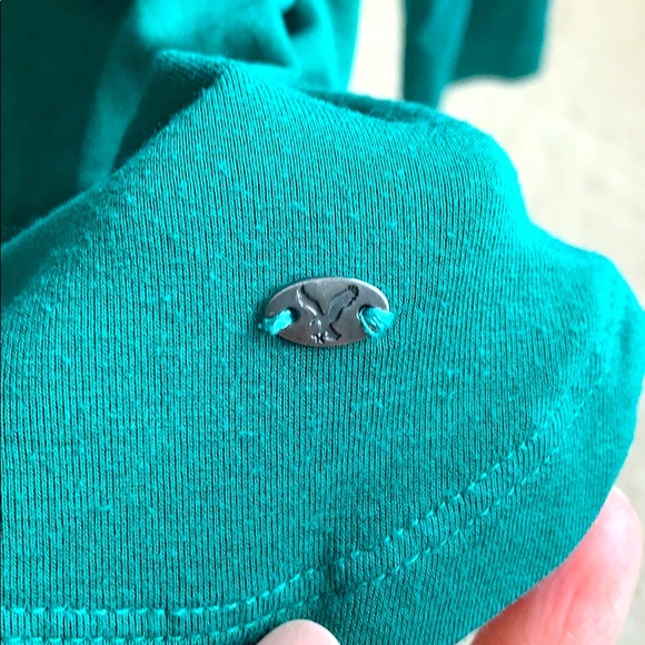 AE Long sleeve v-neck top - Picture 2 of 4